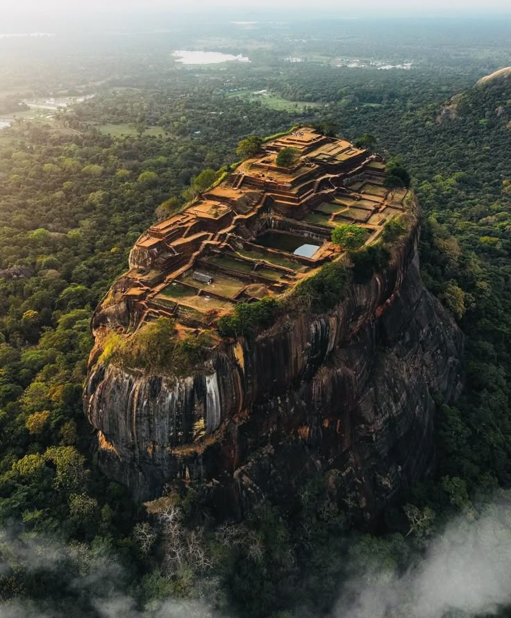 Commence on a journey to Sri Lanka and uncover the… (4)